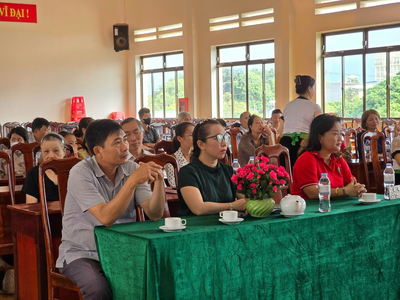 Tặng quà 3